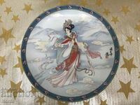 Collectible porcelain plate