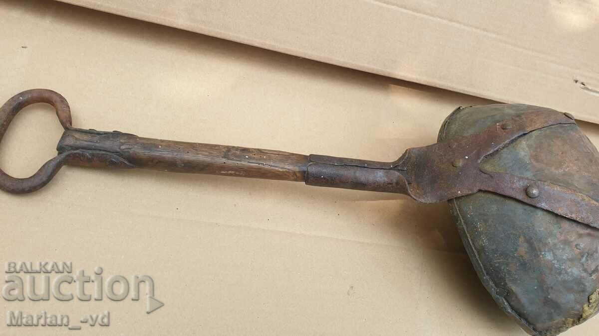 Παράδοση Παλιά χάλκινη μεγάλη κουτάλα Παράδοση Παλιά χάλκινη μεγάλη κουτάλα