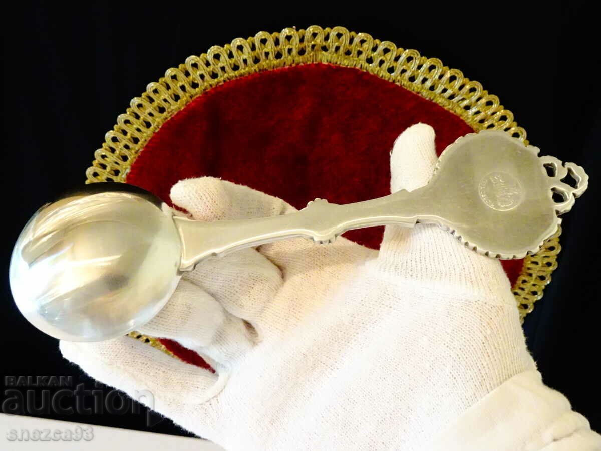 Доставка на Калаена лъжица WMF,портрет на Шуберт,позлата.