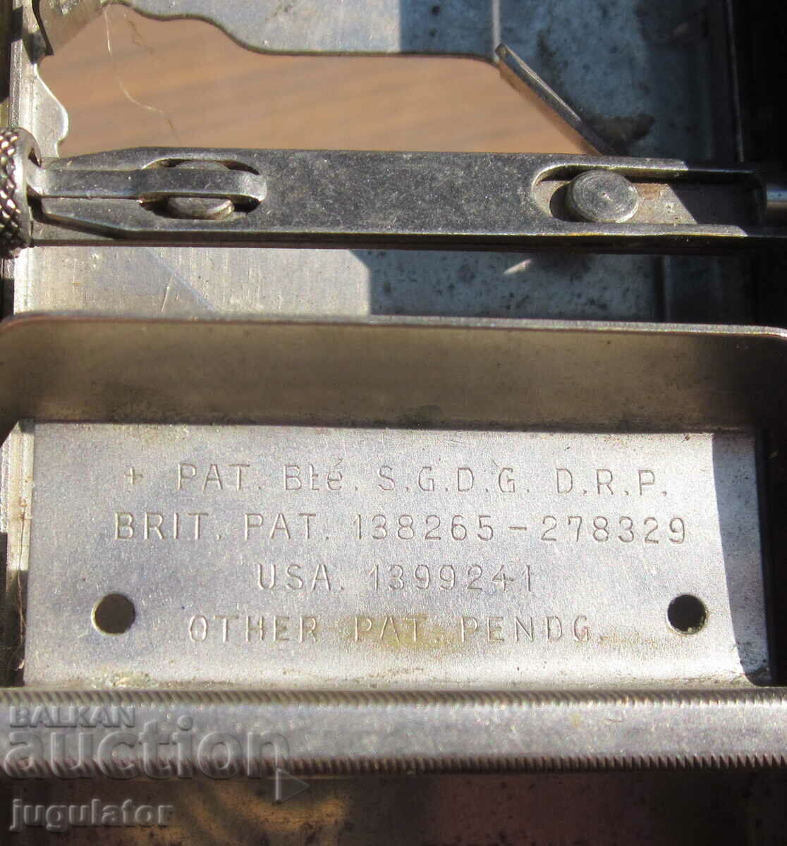 old sharpener machine for sharpening razor blades - 5 old sharpener machine for sharpening razor blades - 5