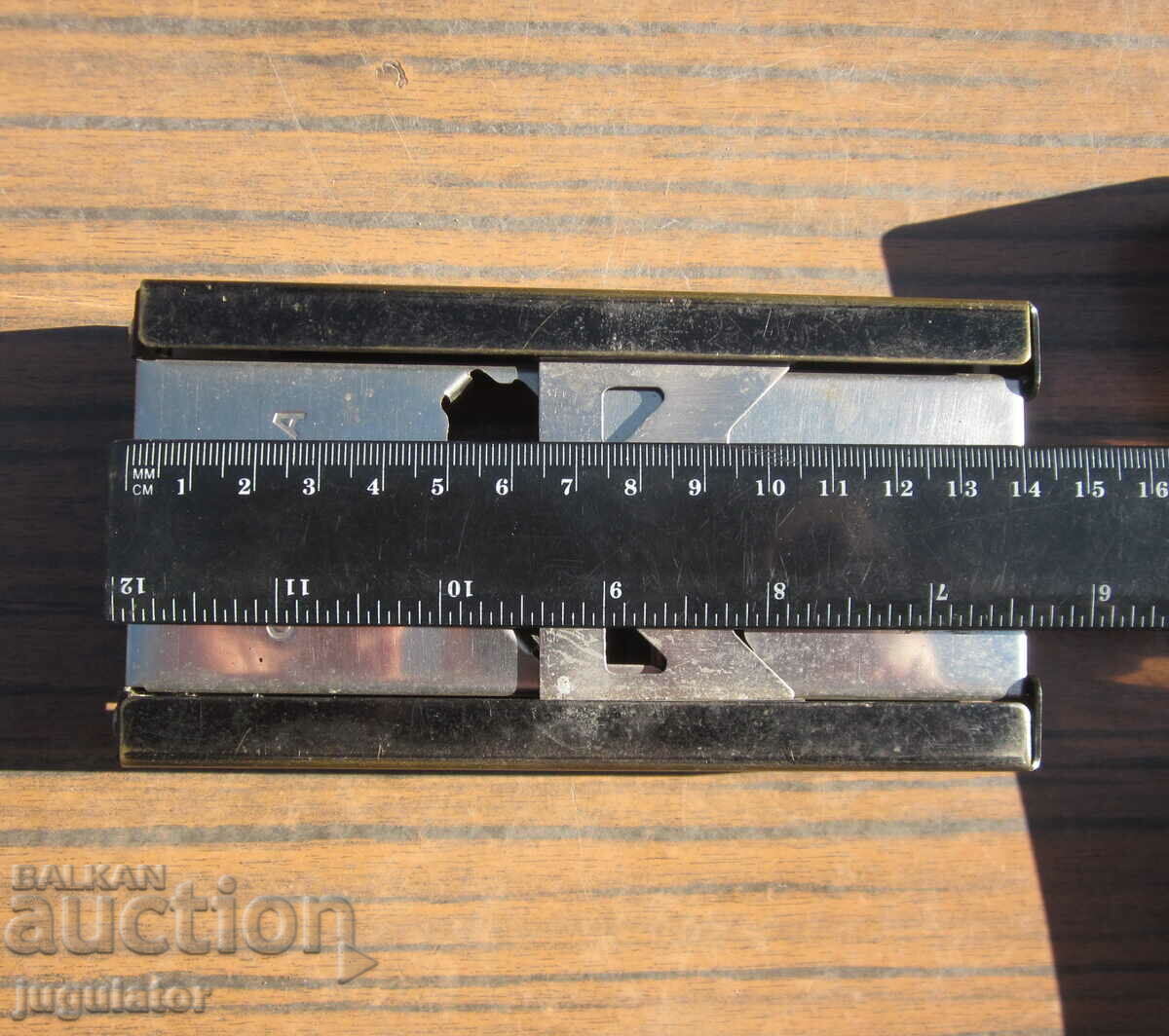 old sharpener machine for sharpening razor blades - 7 old sharpener machine for sharpening razor blades - 7