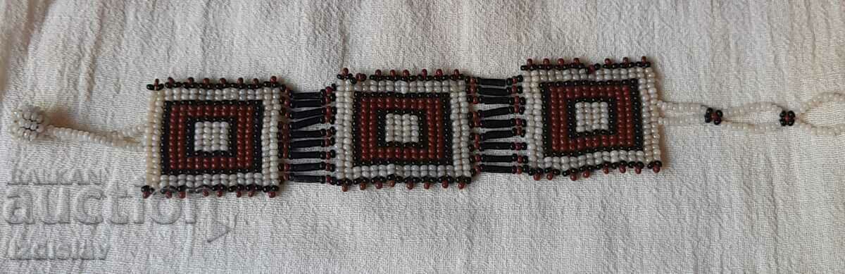 Delivery of Very old bead jewelry, bracelet Delivery of Very old bead jewelry, bracelet