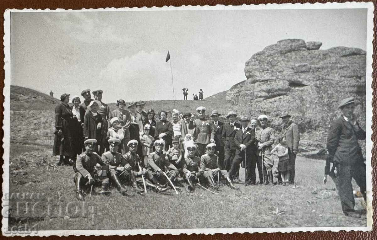 Officers Families in front of Scully