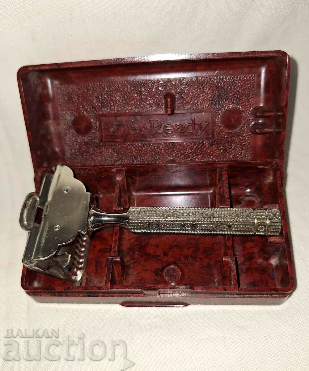 Old razor in box--USA--Ever ready