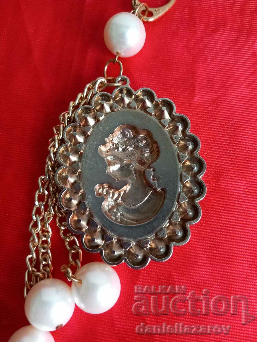 Large CAMEO Pendant with Pearls - 6 Large CAMEO Pendant with Pearls - 6