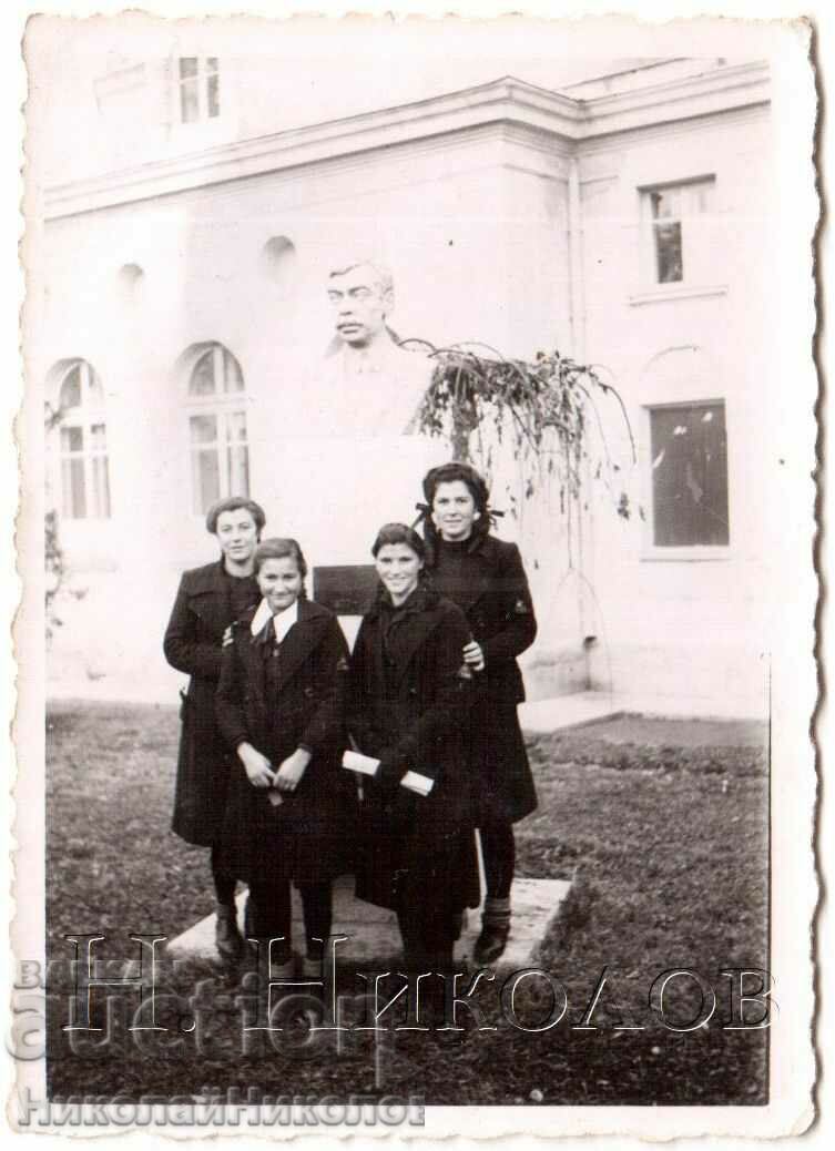 SMALL OLD PHOTO KYUSTENDIL STUDENT BUST P. JAVOROV G958