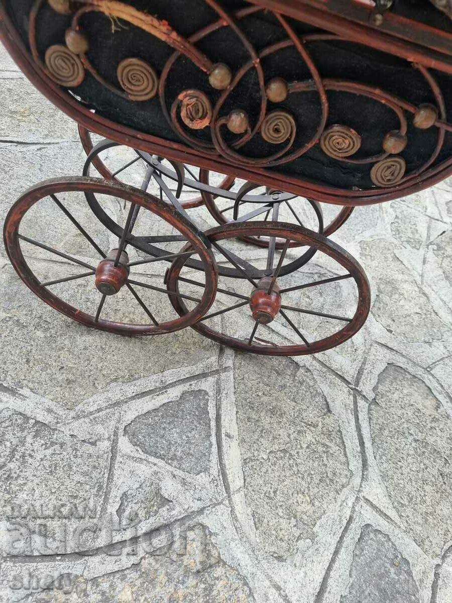 Стара количка за кукли - 5 Стара количка за кукли - 5