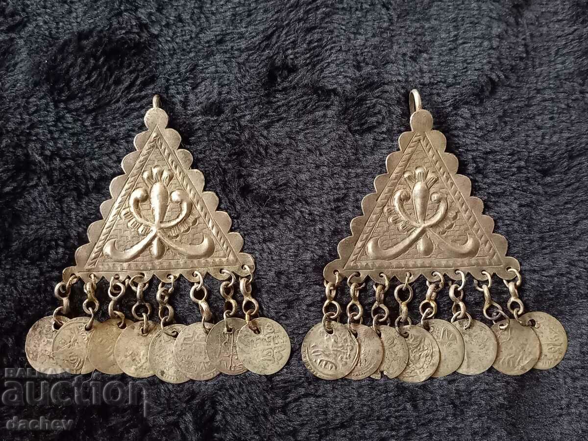 Auction 2 pcs. old wrought silver renaissance eyelash costume jewelry Auction 2 pcs. old wrought silver renaissance eyelash costume jewelry