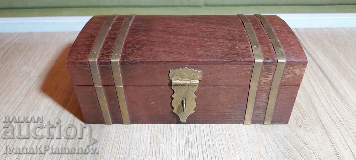 Solid wood box with price 30.00 BGN | € 15.34 Solid wood box with price 30.00 BGN | € 15.34