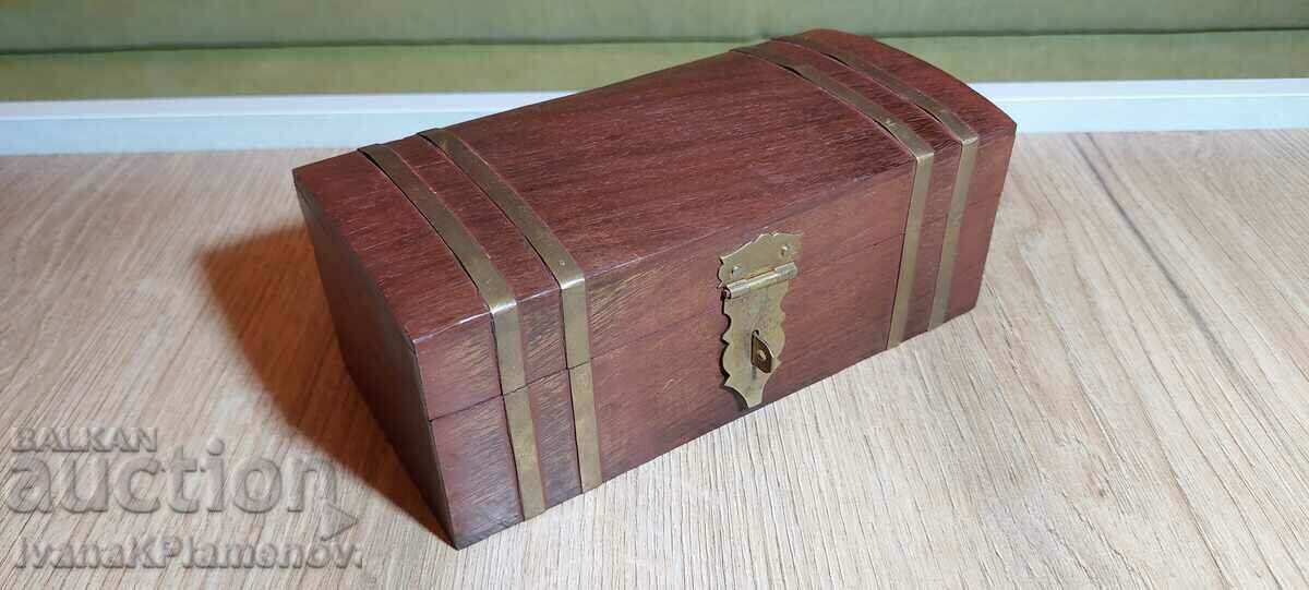 Solid wood box