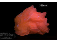 Manganocalcite from Bulgaria 135g fluorescent