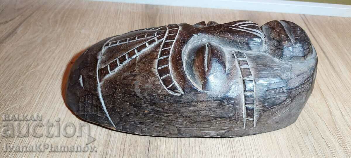 Auction Wood carving Africa mask Auction Wood carving Africa mask