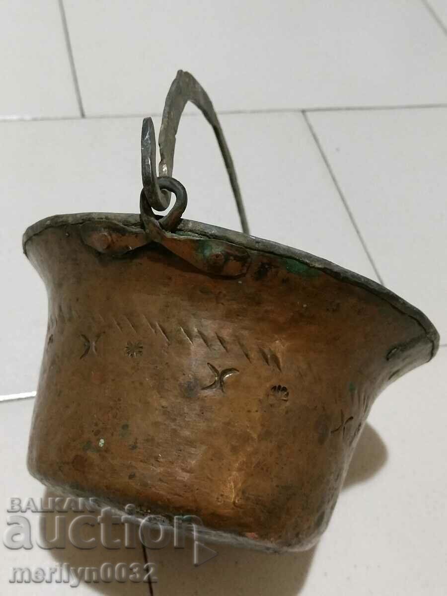 Old copper cauldron copper copper vessel