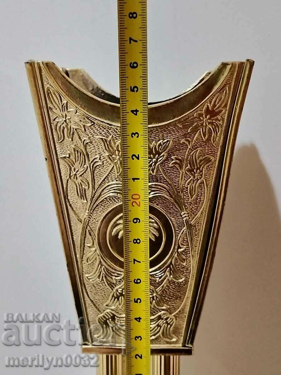 Delivery of Japanese Vase Stand Art Deco Lamp Stand Delivery of Japanese Vase Stand Art Deco Lamp Stand