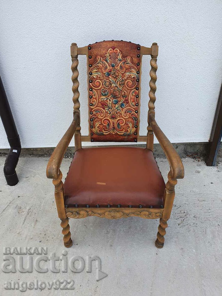 Beautiful solid wood chair with natural printed leather!