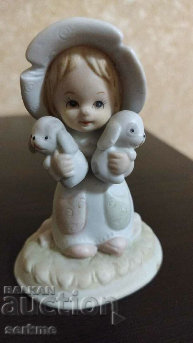 Porcelain figure - 5 Porcelain figure - 5