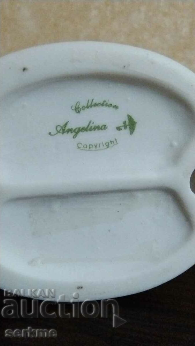 Porcelain figure - 6 Porcelain figure - 6