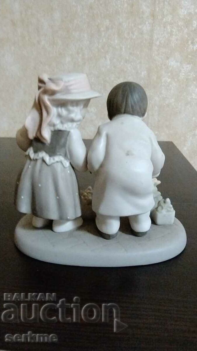 Auction Porcelain figure Auction Porcelain figure