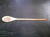 Wooden spoon-beater