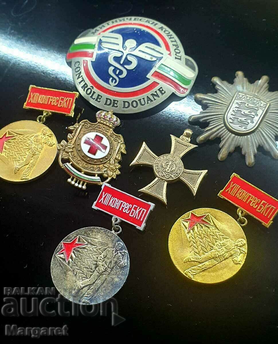 Badges medals