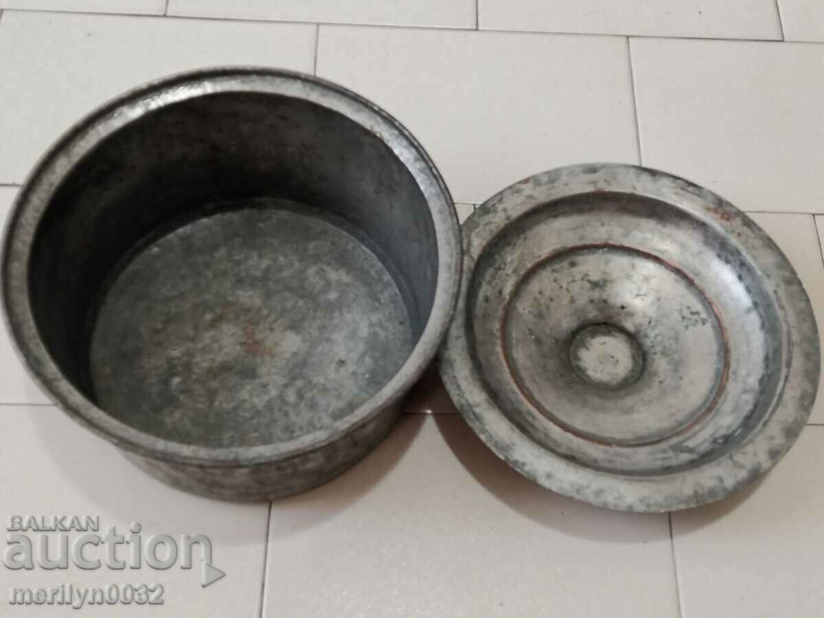 Auction Old tinned copper copper pot with lid Auction Old tinned copper copper pot with lid