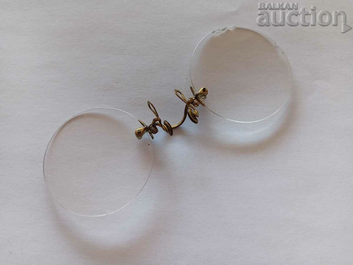 Vintage pince glasses with price 51.00 BGN | € 26.08 Vintage pince glasses with price 51.00 BGN | € 26.08