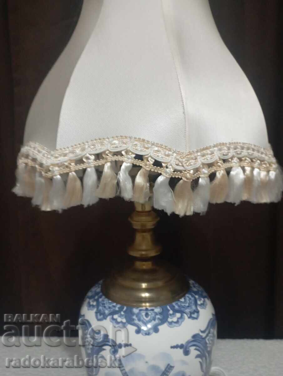 Доставка на Комплект от две големи старинни порцеланови лампи - лампа Доставка на Комплект от две големи старинни порцеланови лампи - лампа