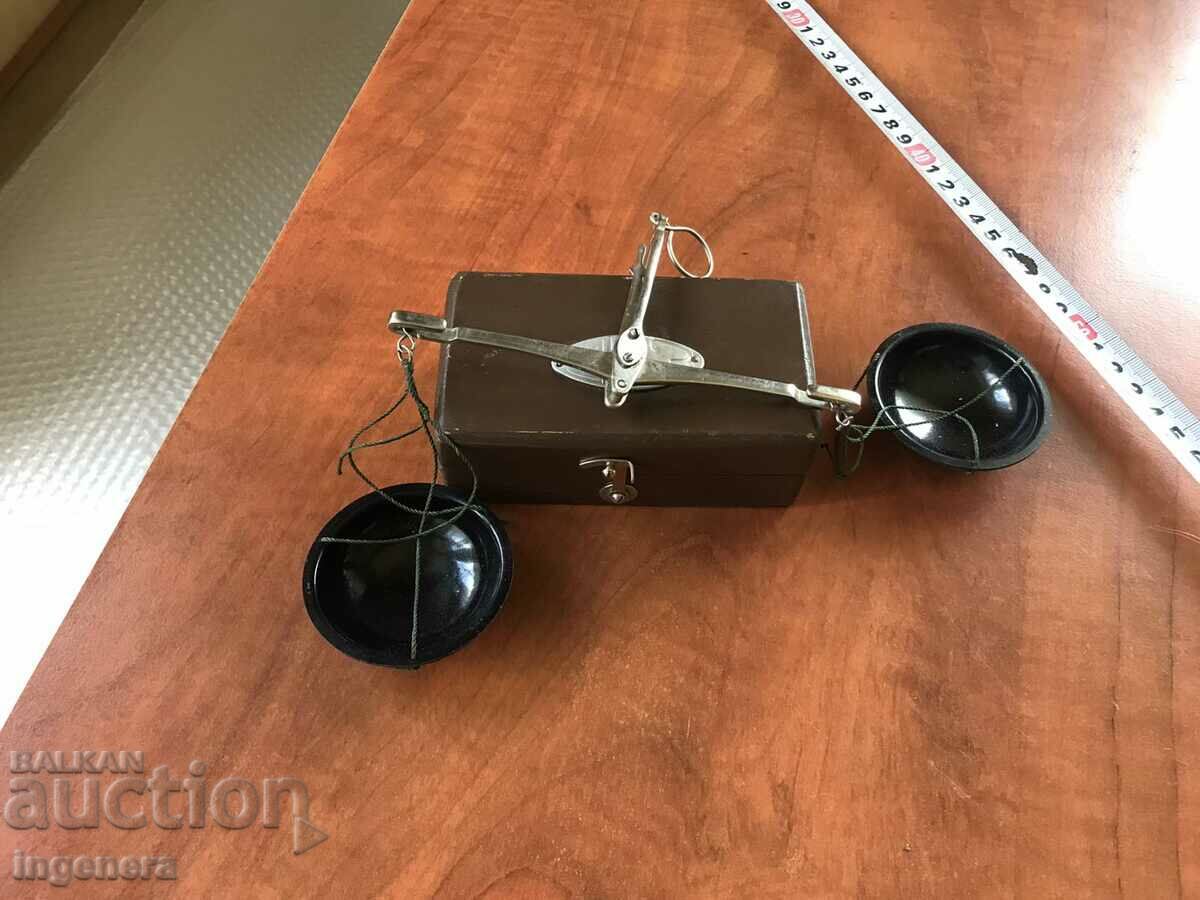 SCALE RETRO MINI BAKELITE METAL WEIGHTS USSR - 5 SCALE RETRO MINI BAKELITE METAL WEIGHTS USSR - 5