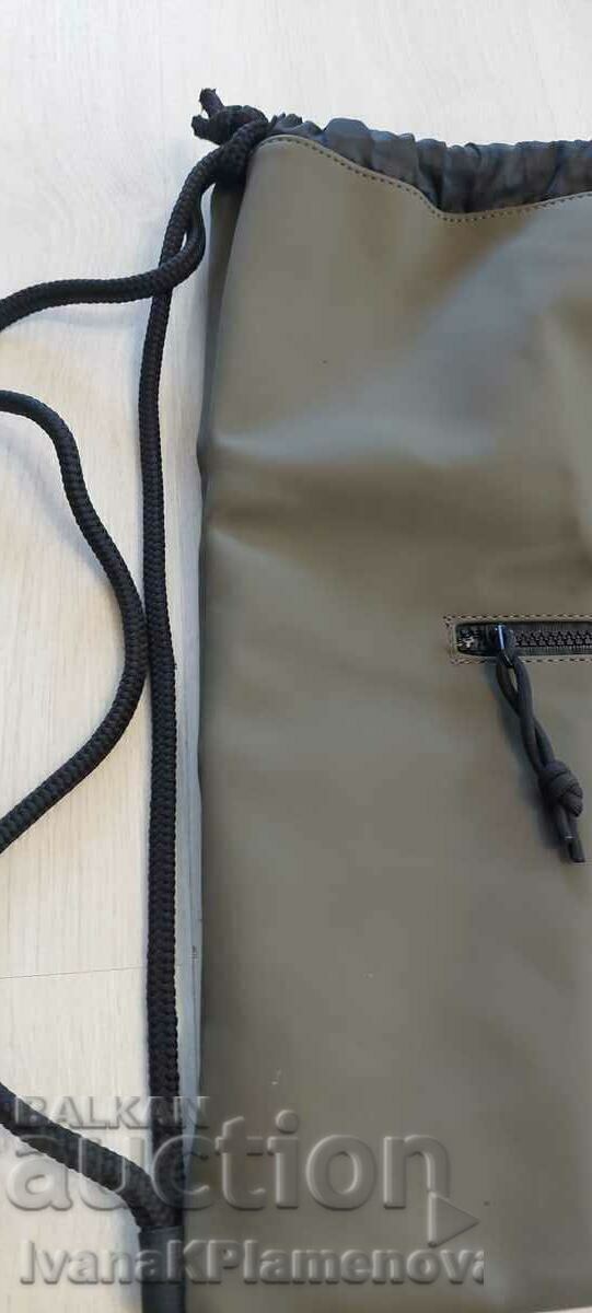 Delivery of Women's backpack new Delivery of Women's backpack new