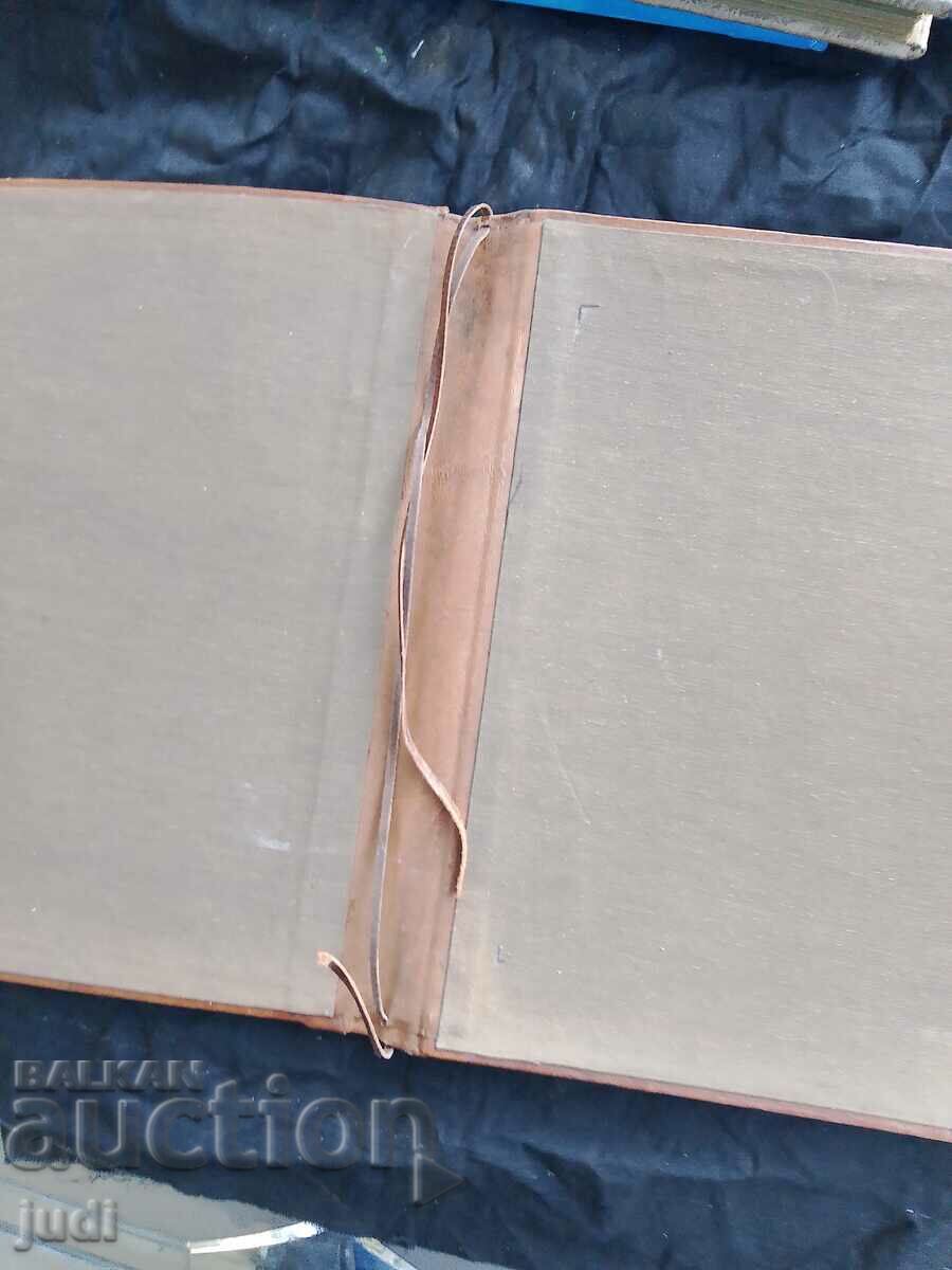 Delivery of Social folder genuine leather Delivery of Social folder genuine leather