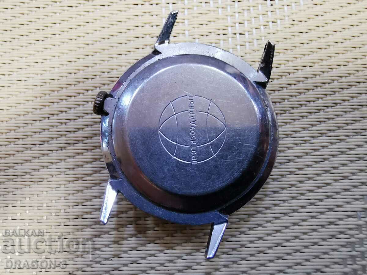 EAST with price 15.00 BGN | € 7.67