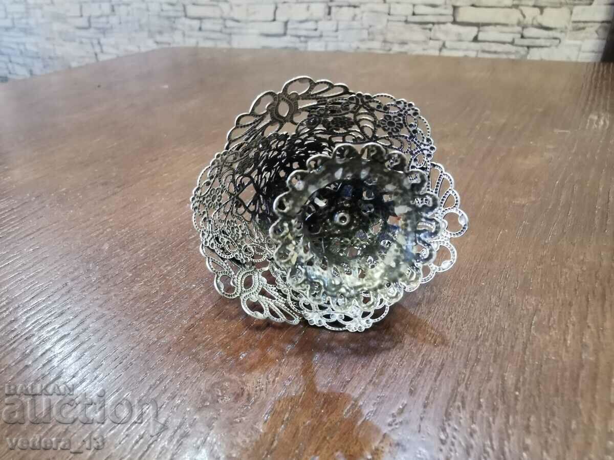 Delivery of OLD SILVER FIGURE Delivery of OLD SILVER FIGURE