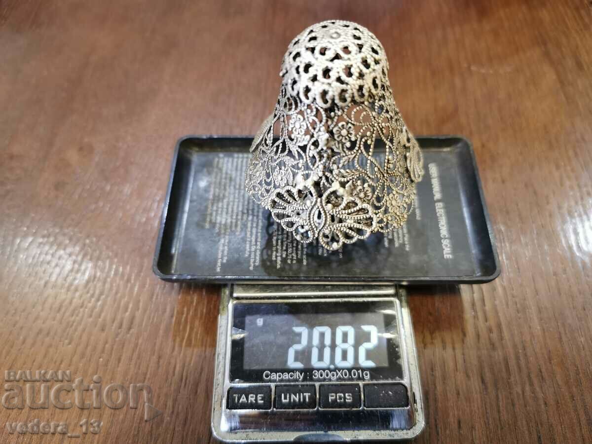 OLD SILVER FIGURE - 7 OLD SILVER FIGURE - 7