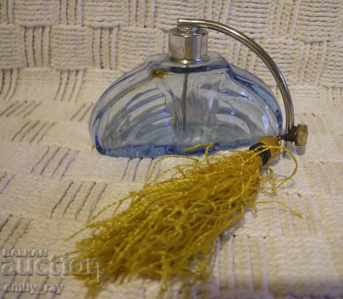 Ретро шише за парфюм с цена 38.00 лв. | € 19.43 Ретро шише за парфюм с цена 38.00 лв. | € 19.43