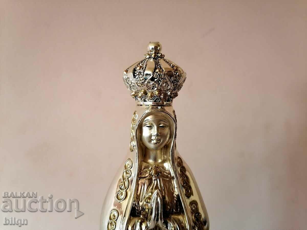 Lovely Silver Plated Figurine with price 59.98 BGN | € 30.67 Lovely Silver Plated Figurine with price 59.98 BGN | € 30.67