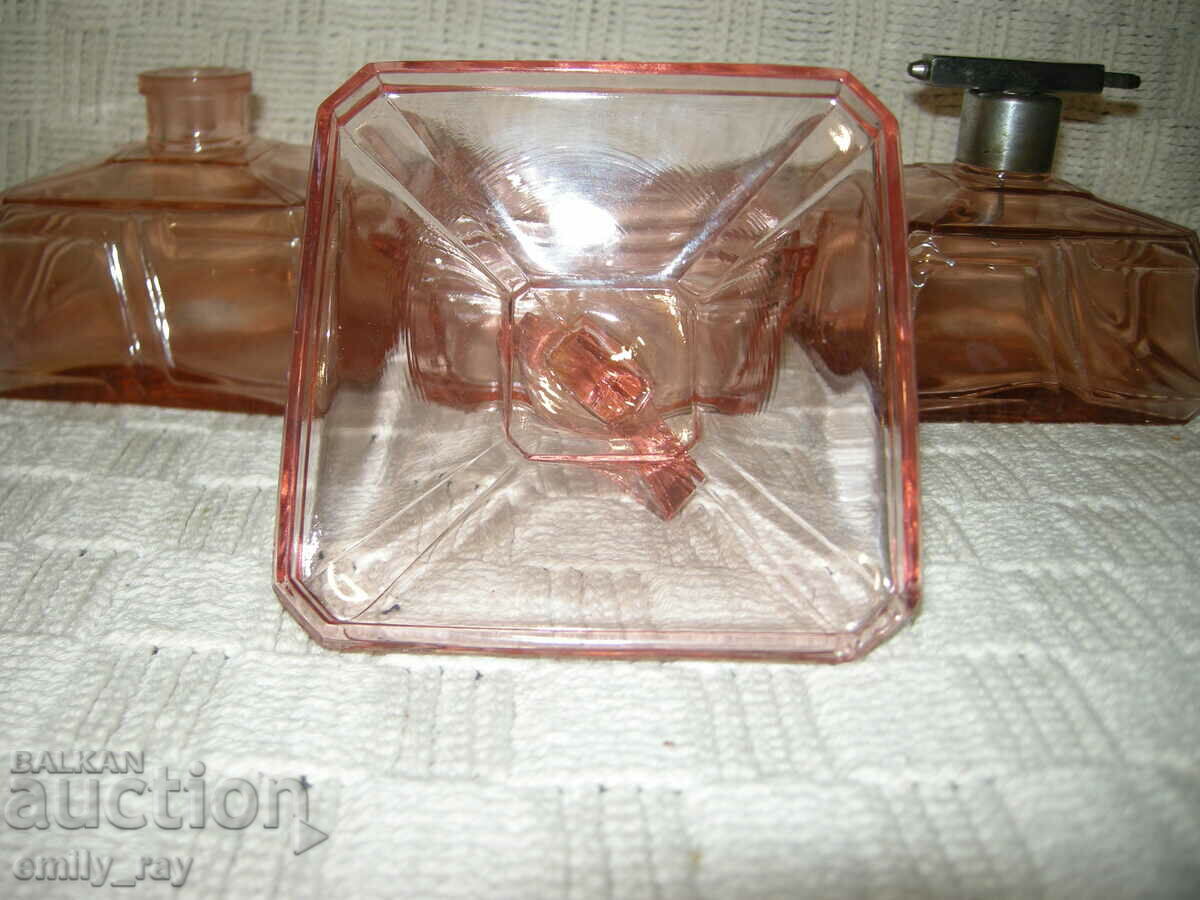 Delivery of Vintage glass set Delivery of Vintage glass set