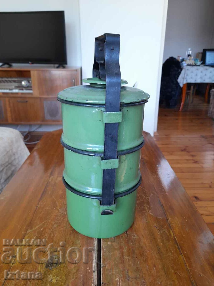 Old enameled food containers with price 32.00 BGN | € 16.36 Old enameled food containers with price 32.00 BGN | € 16.36