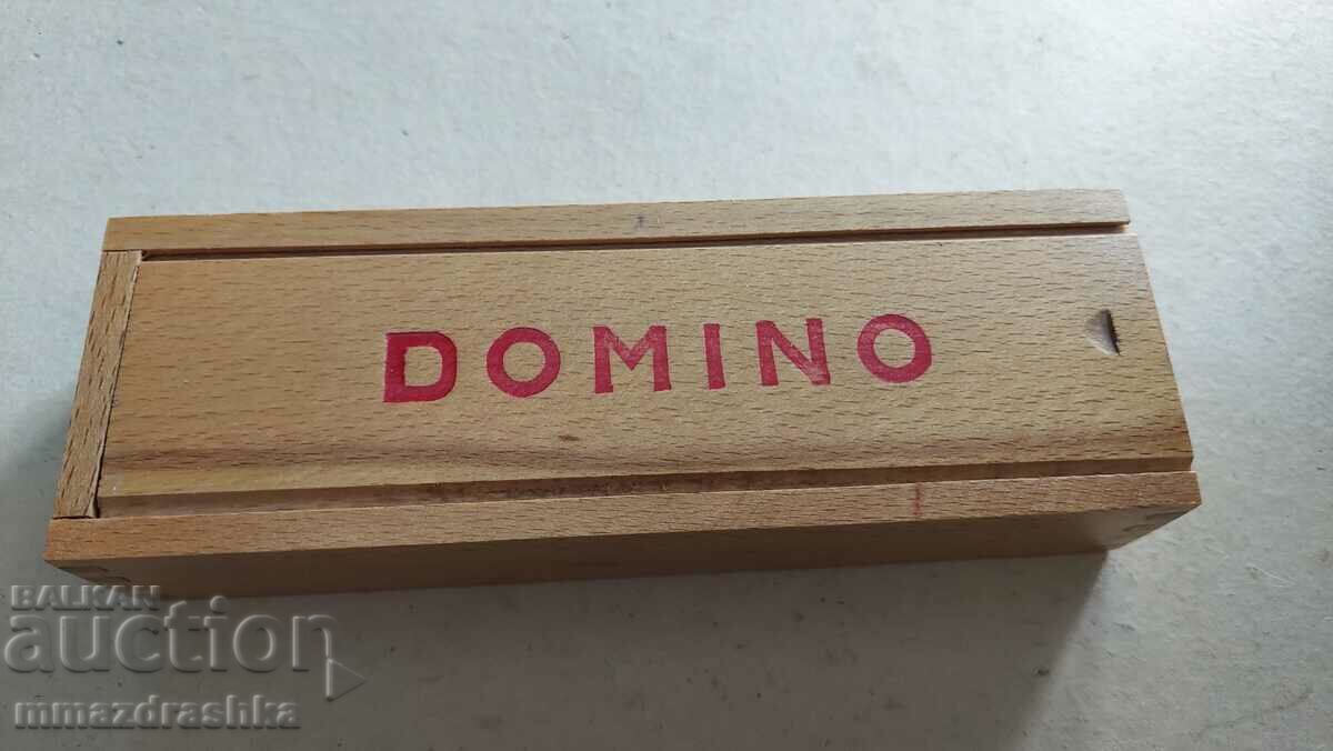 Domino, like new