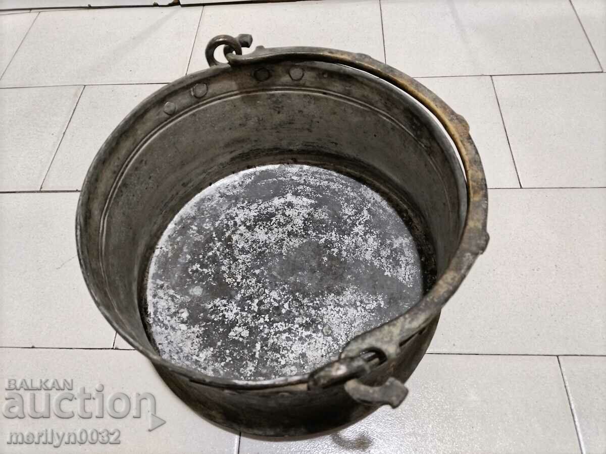 Delivery of Tinned coin, cauldron, copper, copper vessel Delivery of Tinned coin, cauldron, copper, copper vessel