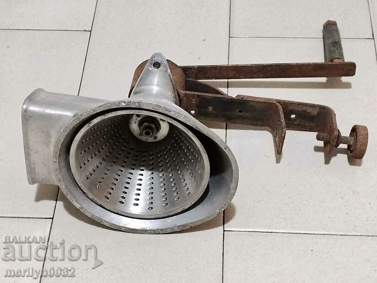 Bulgarian professional grinder for fruit and vegetables NRB with price 87.00 BGN | € 44.48 Bulgarian professional grinder for fruit and vegetables NRB with price 87.00 BGN | € 44.48