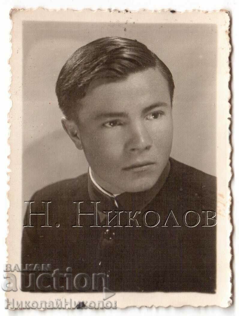 1943 LITTLE OLD PHOTO A BEAUTIFUL YOUTH BY KYUSTENDIL G972