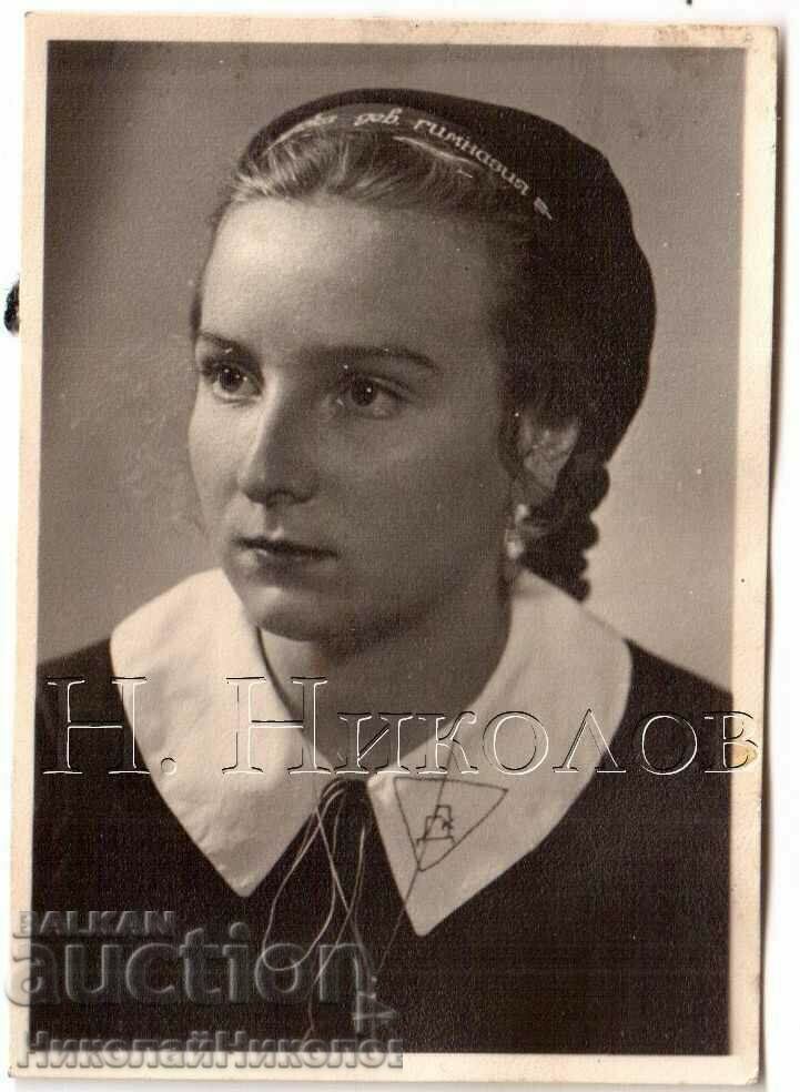 1943 МАЛКА СТАРА СНИМКА КРАСИВА УЧЕНИЧКА ОТ КЮСТЕНДИЛ Г973