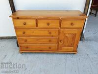 Beautiful wooden chest of drawers!