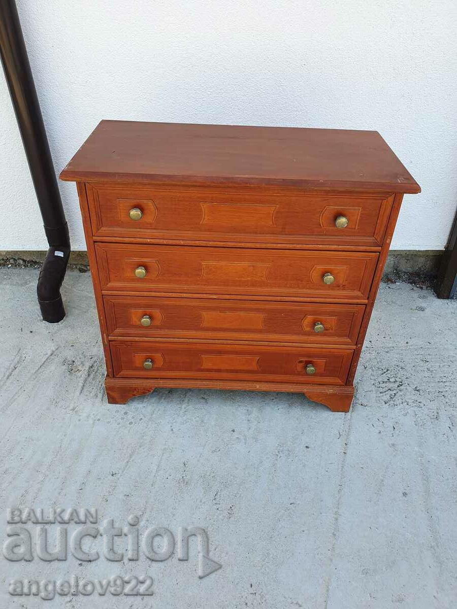 Beautiful wooden chest of drawers!