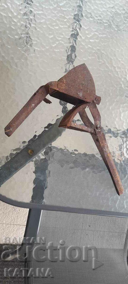 Παλιά πρέσα σόκα με τιμή 5.00 BGN | € 2.56