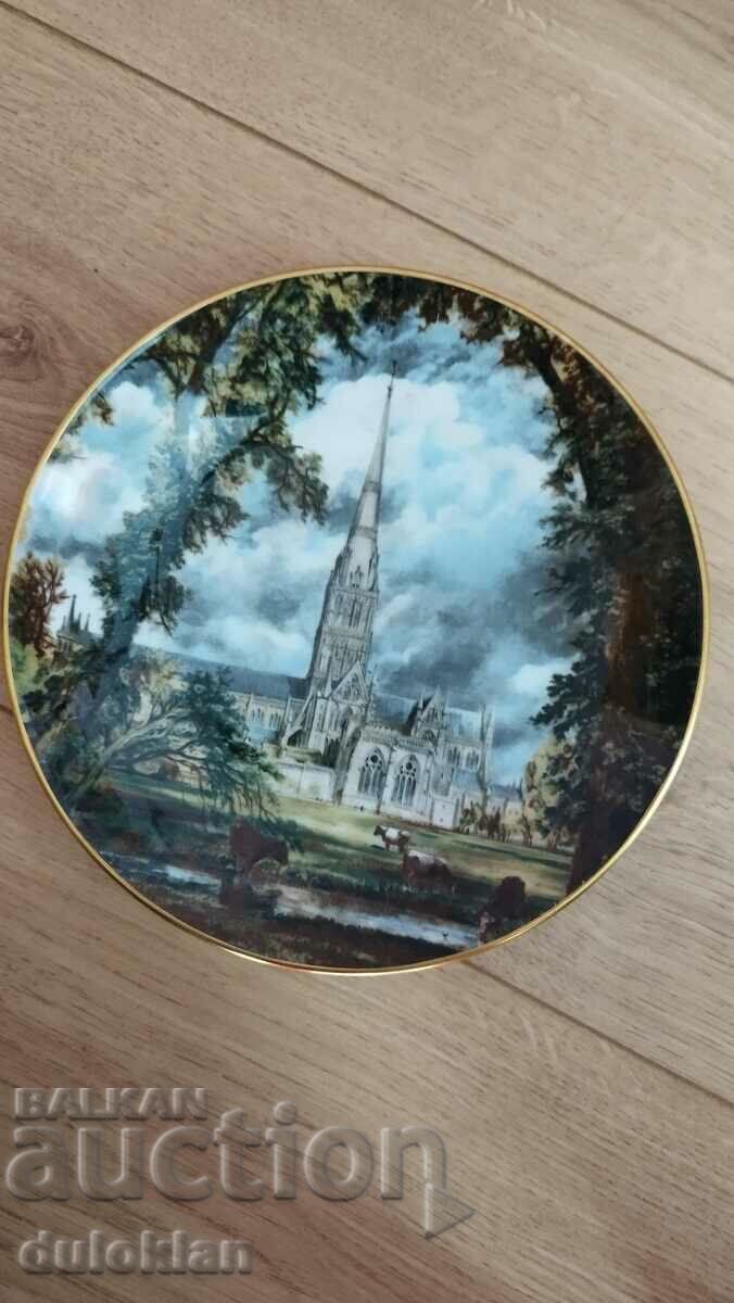 A beautiful decorative plate from England.