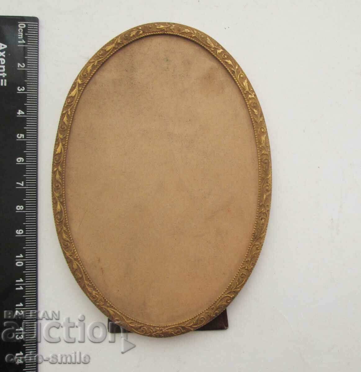 Livrarea Veche ramă foto elegantă din bronz aurit Livrarea Veche ramă foto elegantă din bronz aurit