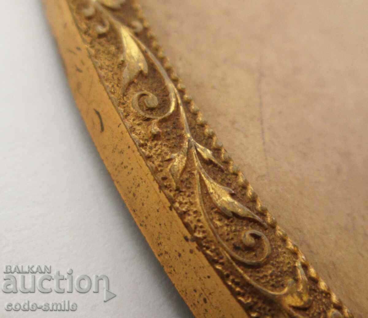 Veche ramă foto elegantă din bronz aurit - 7 Veche ramă foto elegantă din bronz aurit - 7