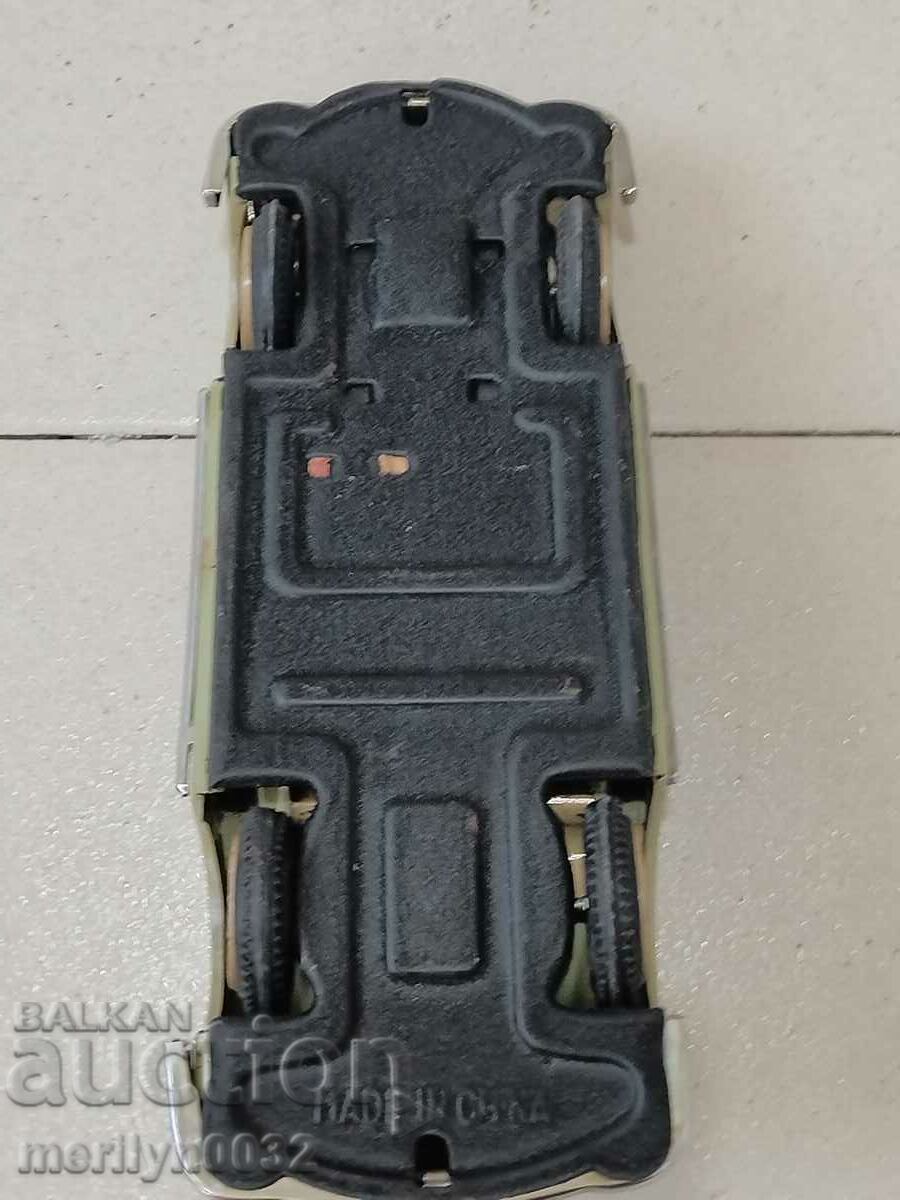 Delivery of Old tin toy car car trolley Delivery of Old tin toy car car trolley