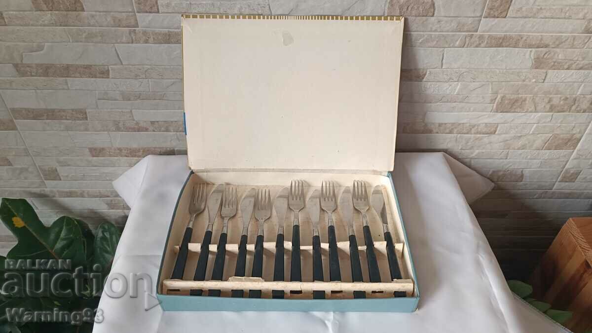 Tacâmuri nou-nouțe în cutie - 12 bucăți - de la SOC Tacâmuri nou-nouțe în cutie - 12 bucăți - de la SOC